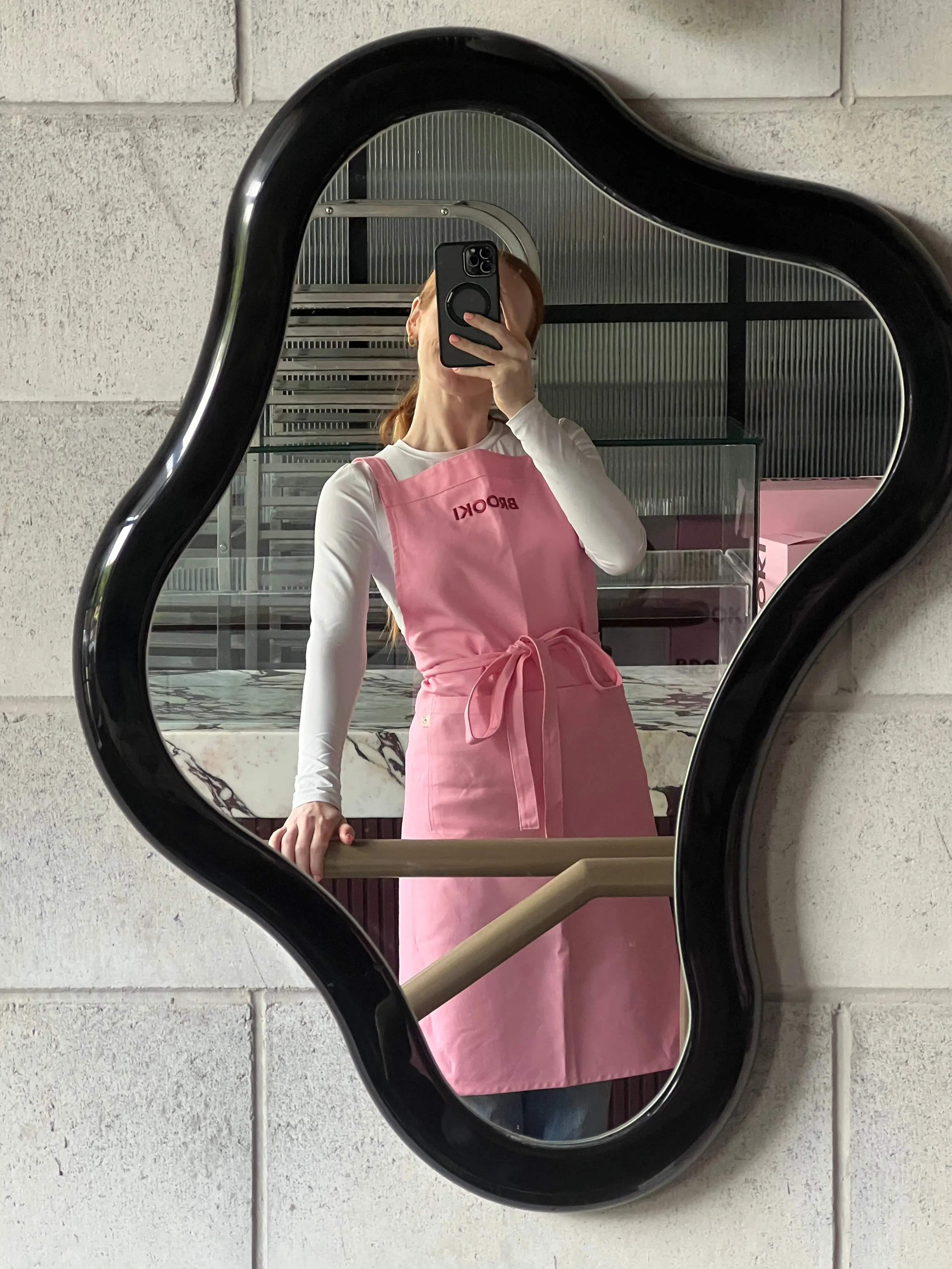 Brooki Apron - Image 4